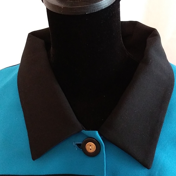 Jacket - Picture 2 of 5